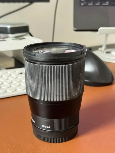 Lente Sigma 16mm f/1.4 DC DN Contemporary para Sony