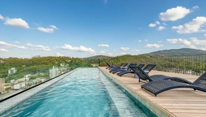 LOFT C/ GARAGEM AO LADO DA VILA GERMÂNICA