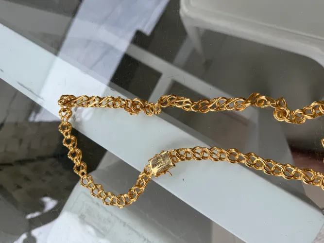 Cordão banhado a ouro 18k lindo pra sair logo!