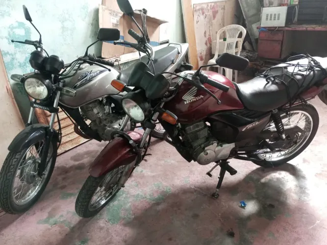 Cg fam150/cg125 Titan Excelente moto,vendo as duas RS:15000