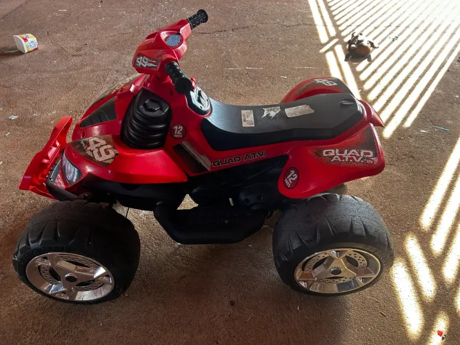 Moto elétrica infantil