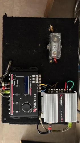 Processador e crossover stx2448