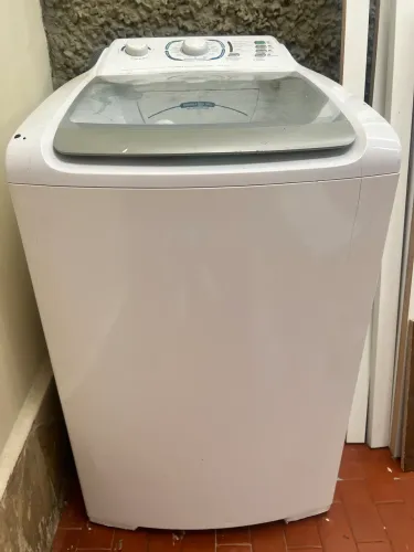 Máquina de Lavar para conserto ou retirada de peças