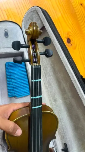 Violino Vogga 3/4 muito novo + Case