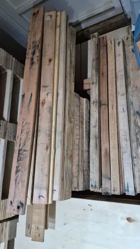 Ripas de pallets medidas 0.80 centímetros até 1.20mt variadas, entregamos.