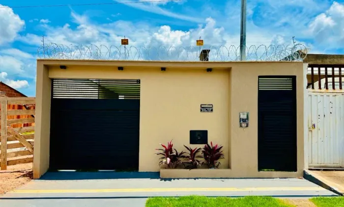 Casa - Rua dos Coqueiros - Jardim Maria Inês