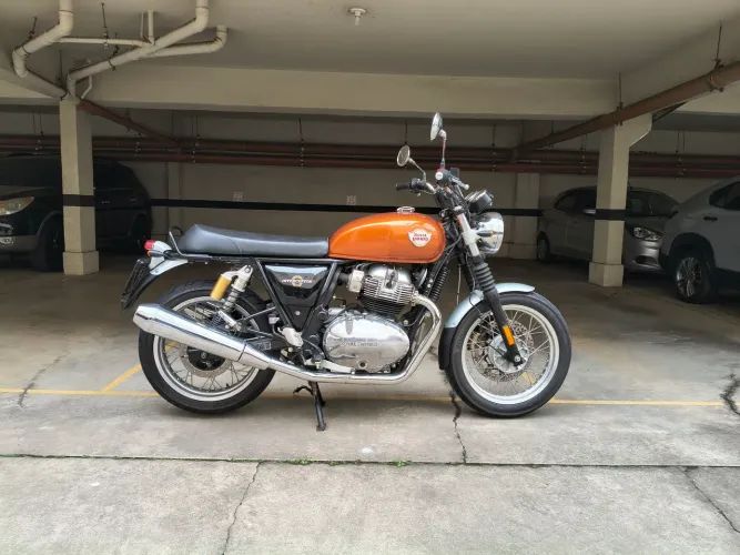 Royal Enfield Interceptor 650 nova