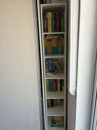 Livreiro com 6 nichos
