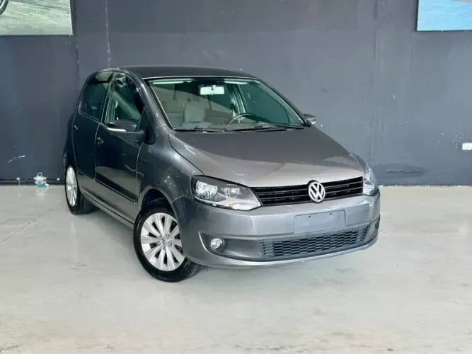 Volkswagen Fox 1.0 MI Total Flex 8V 5P 2011