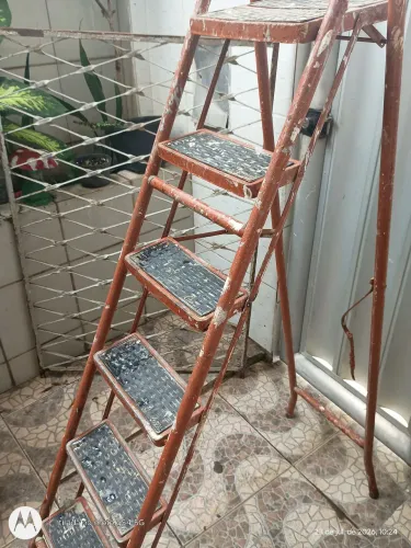 Escada de ferro usada 70,00