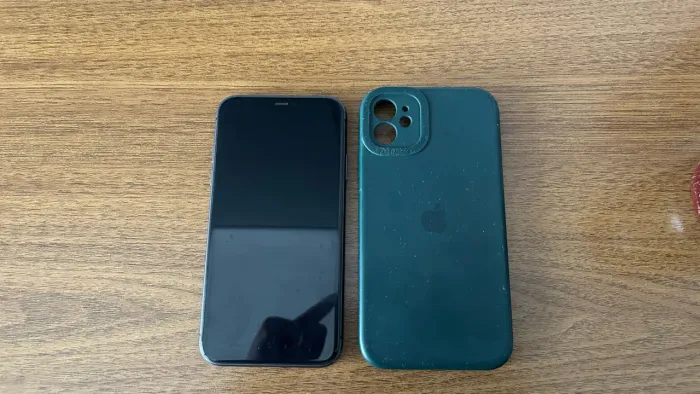 IPHONE 11 - 64GB 