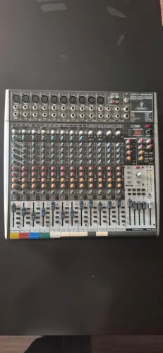 MESA DE SOM BEHRINGER X2442