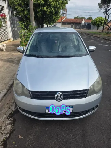 Volkswagen Polo Sedan 1.6 MI Total Flex 8V 4P 2013