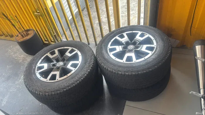 Jogo de Rodas aro 17 da Amarok
