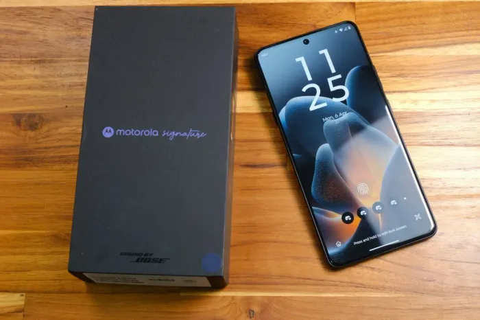 Motorola Signature 512Gb/12Gb + Case Original