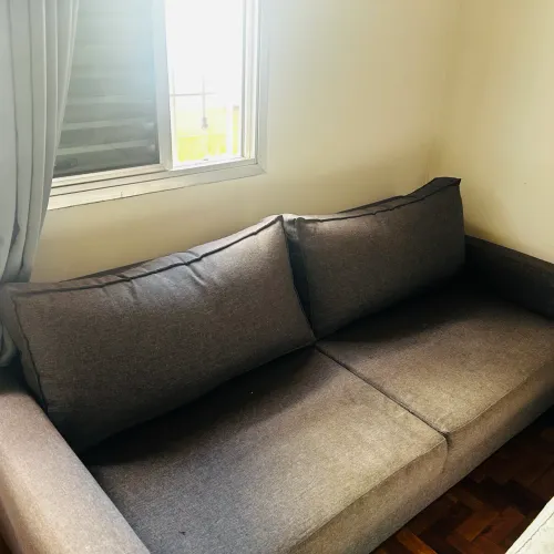 Sofá em Linho Cinza