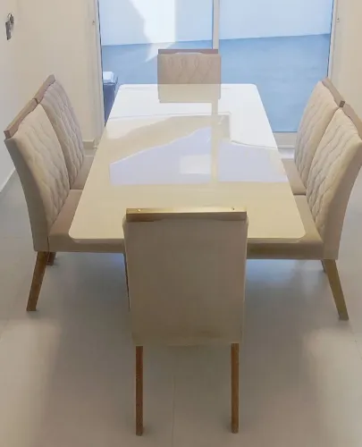 Mesa de Jantar com 6 cadeiras