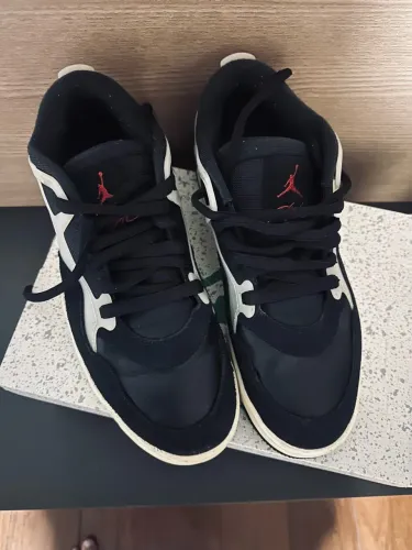 Tênis Air Jordan 4 RM