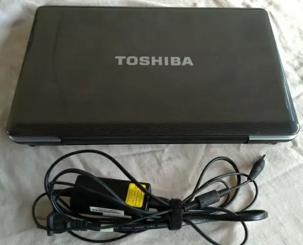 NOTEBOOK TOSHIBA 300,00 barato