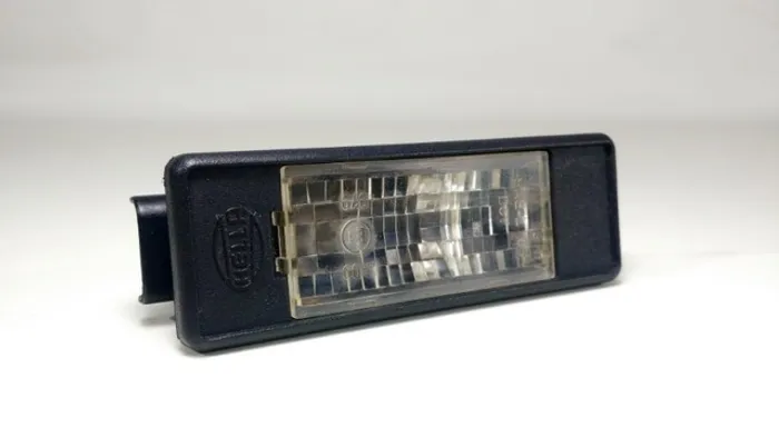 Lanterna Luz De Placa Citroen C4 Pallas