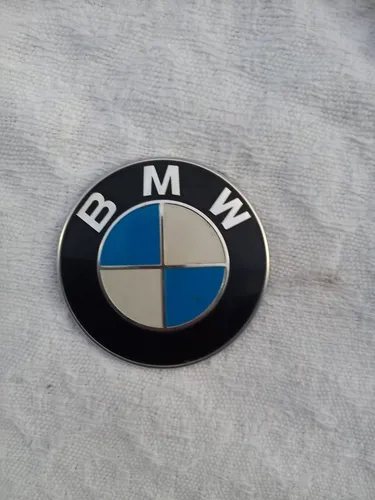 Emblema p/choque dianteiro bmw 320i