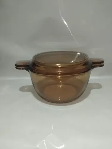 Caçarola com tampa 