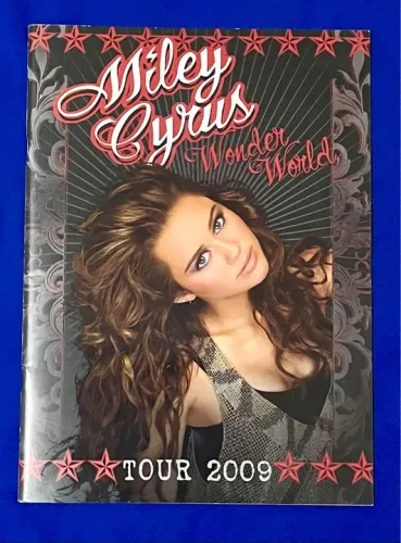 Tour Book Miley Cyrus Wonder World 2009