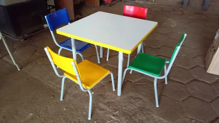 Móveis escolares, fabricação local, aceitamos cartão crédito 