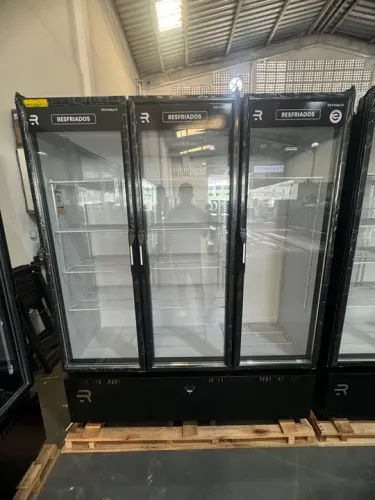 Auto serviço 3 portas para frios e laticínios nova com garantia 