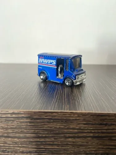 Caminhão de Brinquedo HWPS