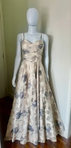 Vestido de festa alta costura