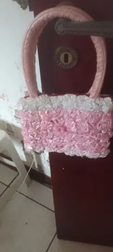 Bolsa de mão rosa de tecido