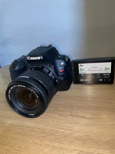 CANON SL2