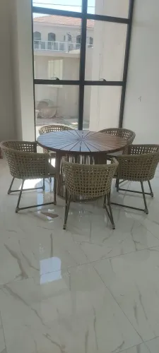 Mesa em corda náutica