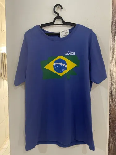 Camiseta Brasil - Bandeira Tamanho P