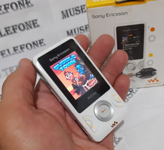 Sony Ericsson branco celular antigo lindo reliquia impecável na caixa 