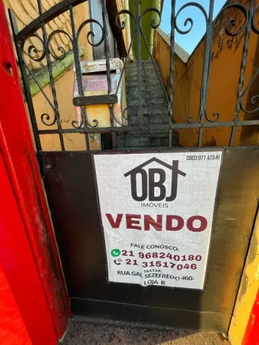 Realengo - OBJ Vende Sobrado - Apartamento - 02 quartos - Frente Rua.
