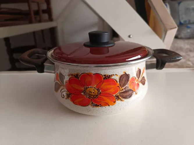 Panela esmaltada mãe Ágata original item de colecionador dos anos 1970 semi-nova 