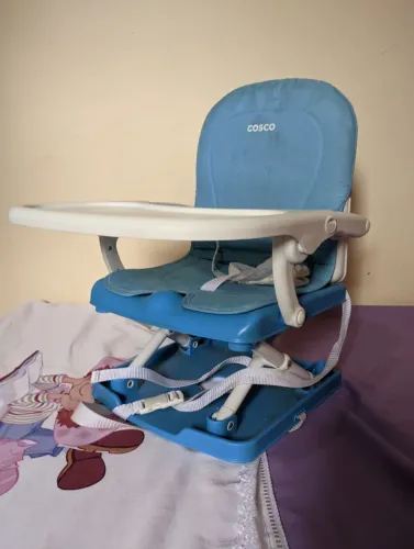 Cadeira de alimentação infantil COSCO 