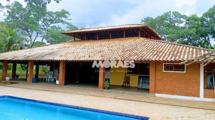 Chácara com 3 quartos à venda, 5400 m² por R$ 1.350.000 - Pederneiras/SP