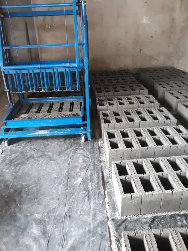 Máquina de Blocos de Concreto