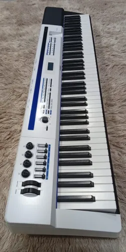 Piano Digital CASIO PRIVIA PX-5S + Semi Case em couro e veludo