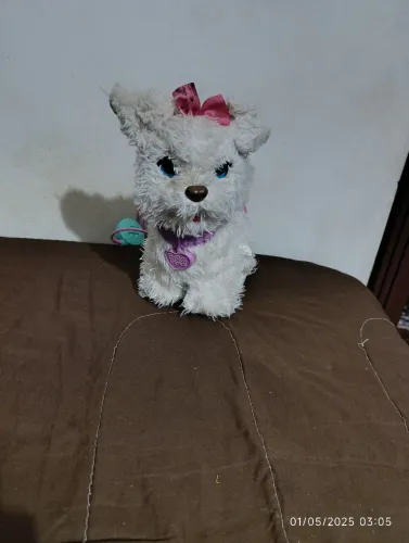 Cachorrinha de Pelúcia Interativa