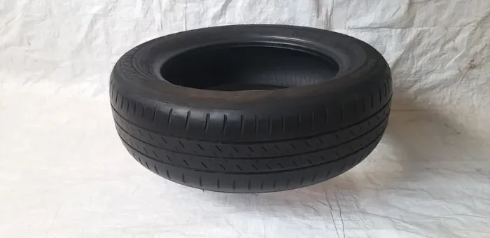 Pneu Bridgestone 185/60/15 #155
