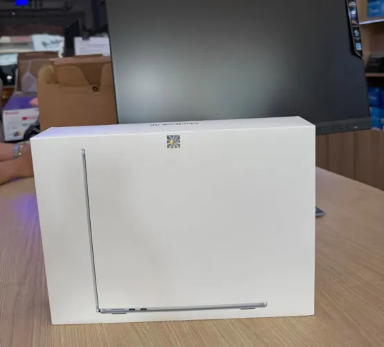 MacBook Air M4 13.6 2025