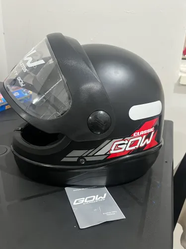 Capacete GOW