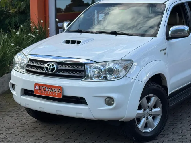 Toyota Hilux SW4 SRV D4-d 4X4 3.0 TDI Dies. AUT 2011