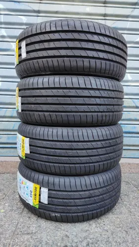 Jogo de Pneus Delinte DS2 195/45R15 (novos)