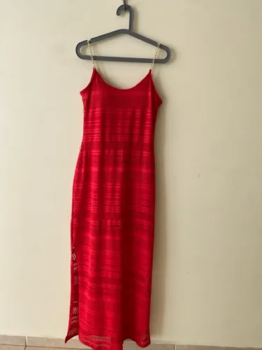 Vestido Vermelho Longo de Renda