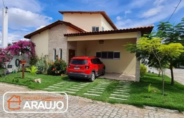 CASA NO CONDOMÍNIO EUROPA - Á VENDA